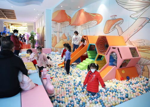 鄰里有約，日用百貨聚人氣——走進(jìn)火爆的社區(qū)鄰里中心